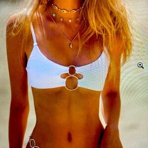 Beach Bunny Lexi tango bottom large + DDD Lexi Bralette